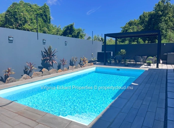 Modern Villa for Rent – Calodyne, Close to Butte à l’Herbe Beach 