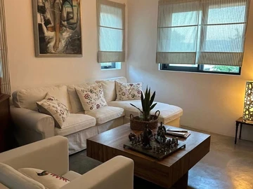 5 Bedroom Apartment