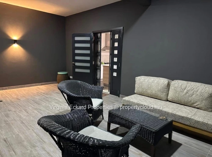 À VENDRE – Immeuble moderne à Calodyne à 1 minute à pied de la plage