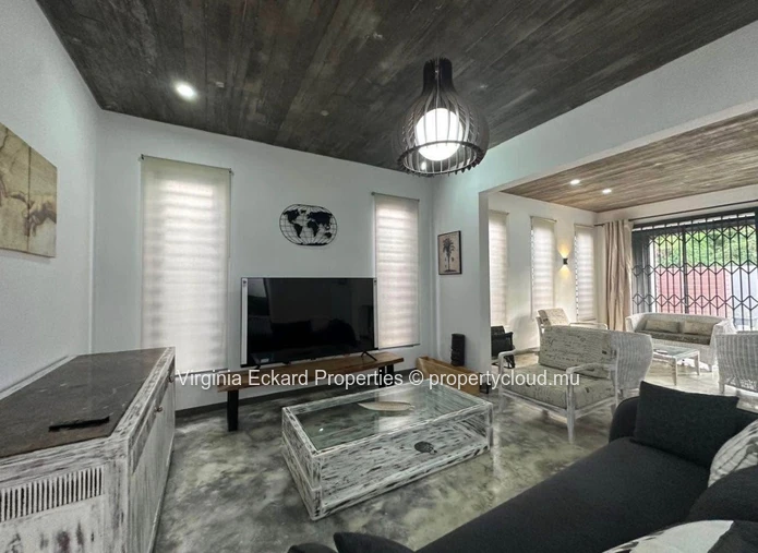 Modern Villa for Rent – Calodyne, Close to Butte à l’Herbe Beach 