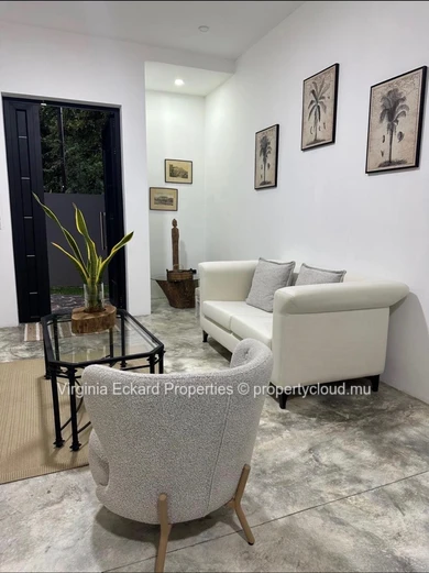 Modern Villa for Rent – Calodyne, Close to Butte à l’Herbe Beach 