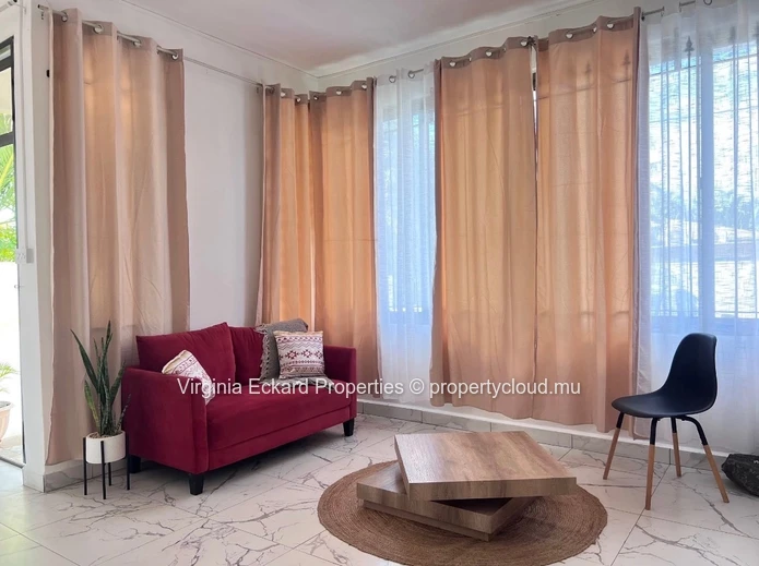 Superb 3-bedroom duplex for rent in Pointe aux Canonniers