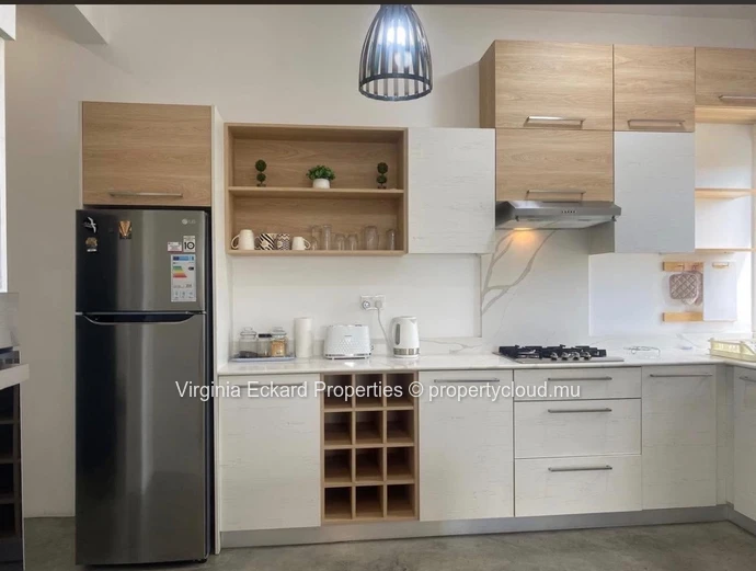 À VENDRE – Immeuble moderne à Calodyne à 1 minute à pied de la plage