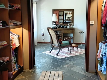 5 Bedroom Villa